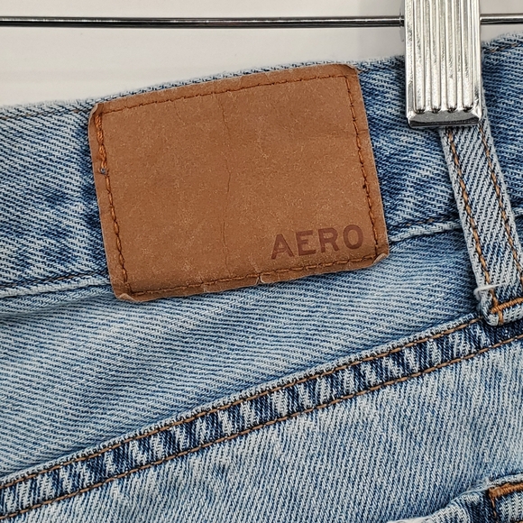 ♧ Aeropostle Mom Short Distressed Shorts Size 00 - Picture 4 of 6